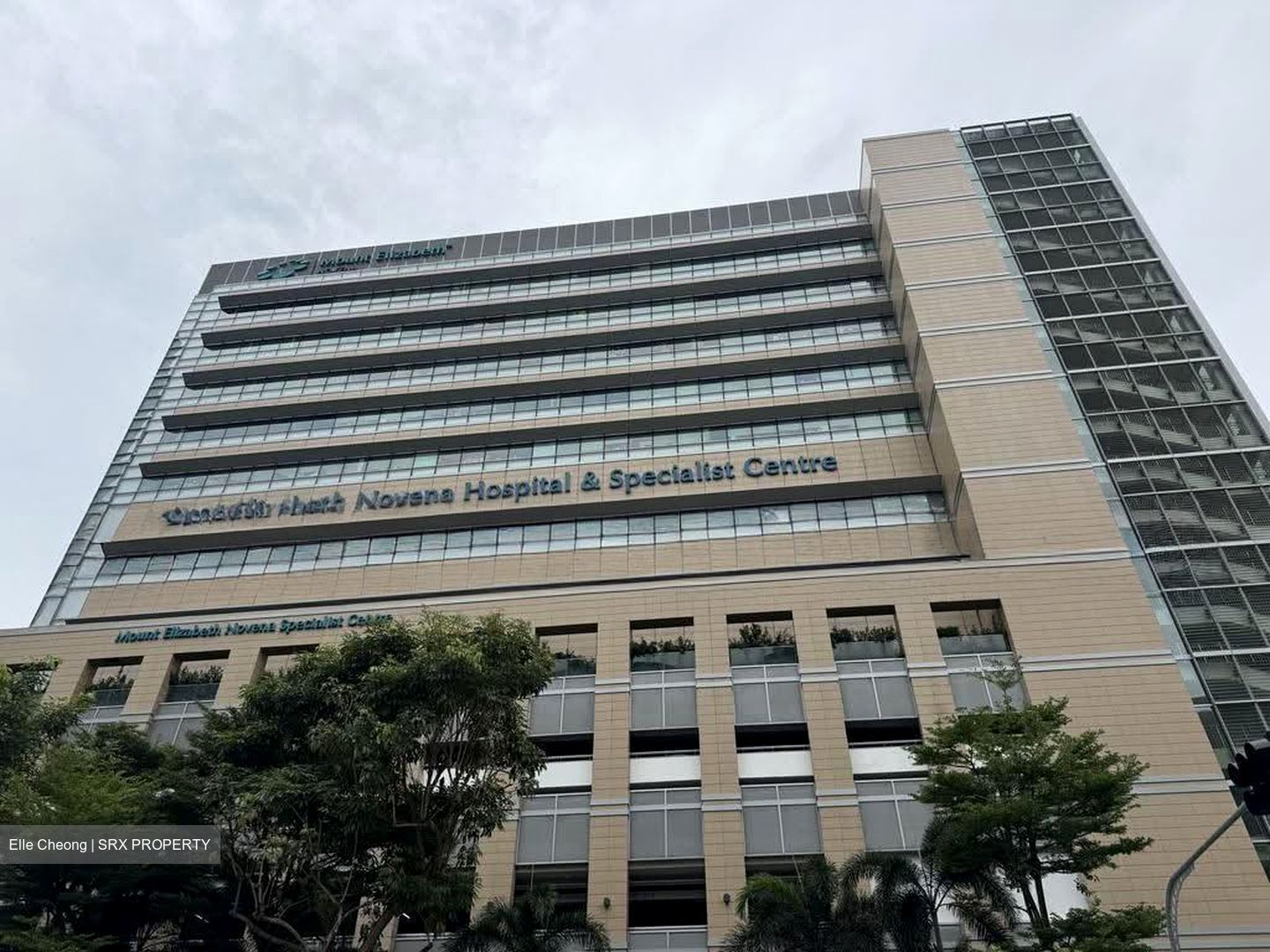 Mount Elizabeth Novena Hospital (D12), Retail #625437391
